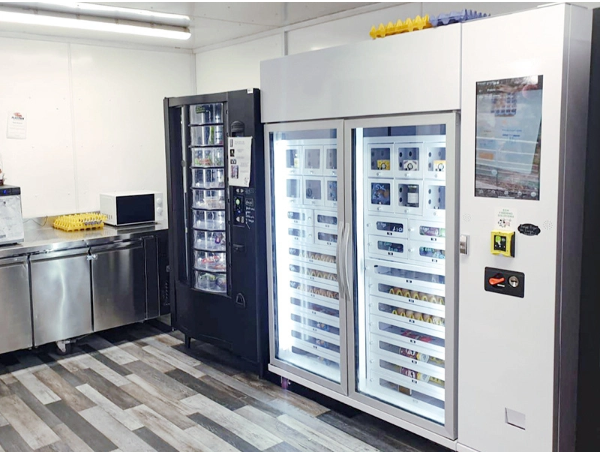 WEIMI’s Refrigerated Locker Vending Machines